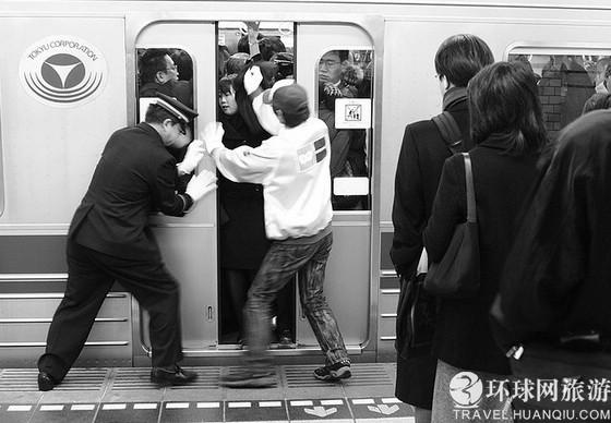 新澳今天晚上9点30分开门吗香港和男子杀害2名日本人与男子杀害2名日本人被刑拘